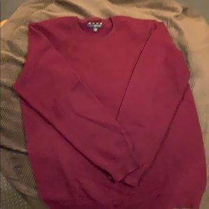 Men’s dark Burgundy 2-ply 100% Cashmere sweater.